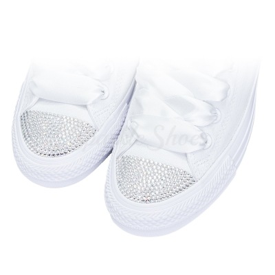 القارة بيك استرخاء swarovski converse 